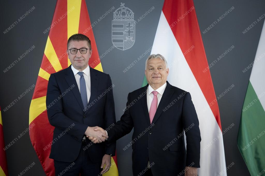 Orbán Viktor fogadta Hrisztijan Mickoszkit, Észak-Macedónia miniszterelnökét