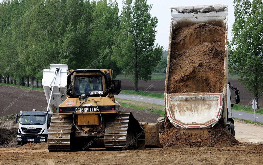 Építőipar - Debrecen - M35 autópálya kivitelezése