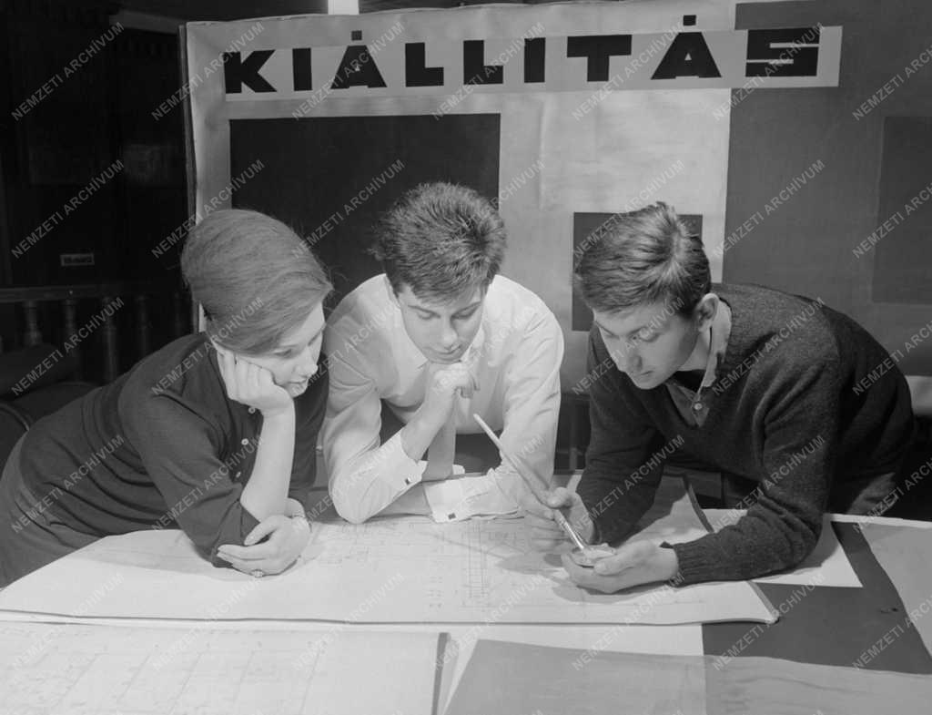 Építészet - Kiváló ifjú szerkesztő és Kiváló ifjú rajzoló mozgalom