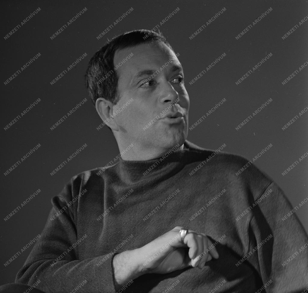 Színház - Portré - Márkus László