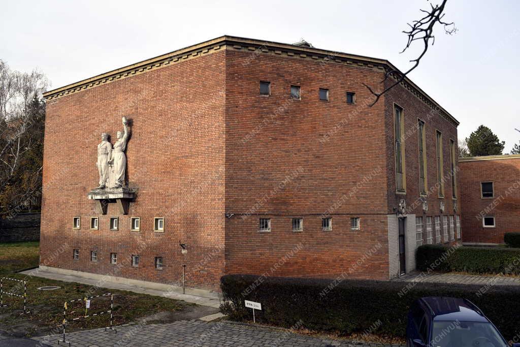 Városkép - Győr - Győri SZC Lukács Sándor Járműipari és Gépészeti Technikum és Kollégium