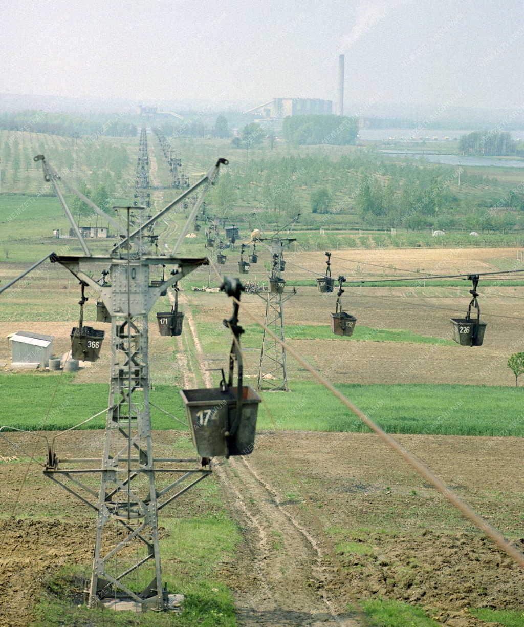 Ipar - Bányászat - Oroszlányi csillék