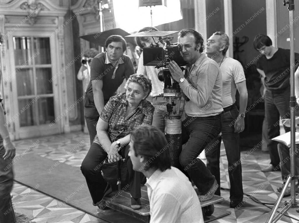 Kultúra - Film - Különös házasság című tv film forgatása