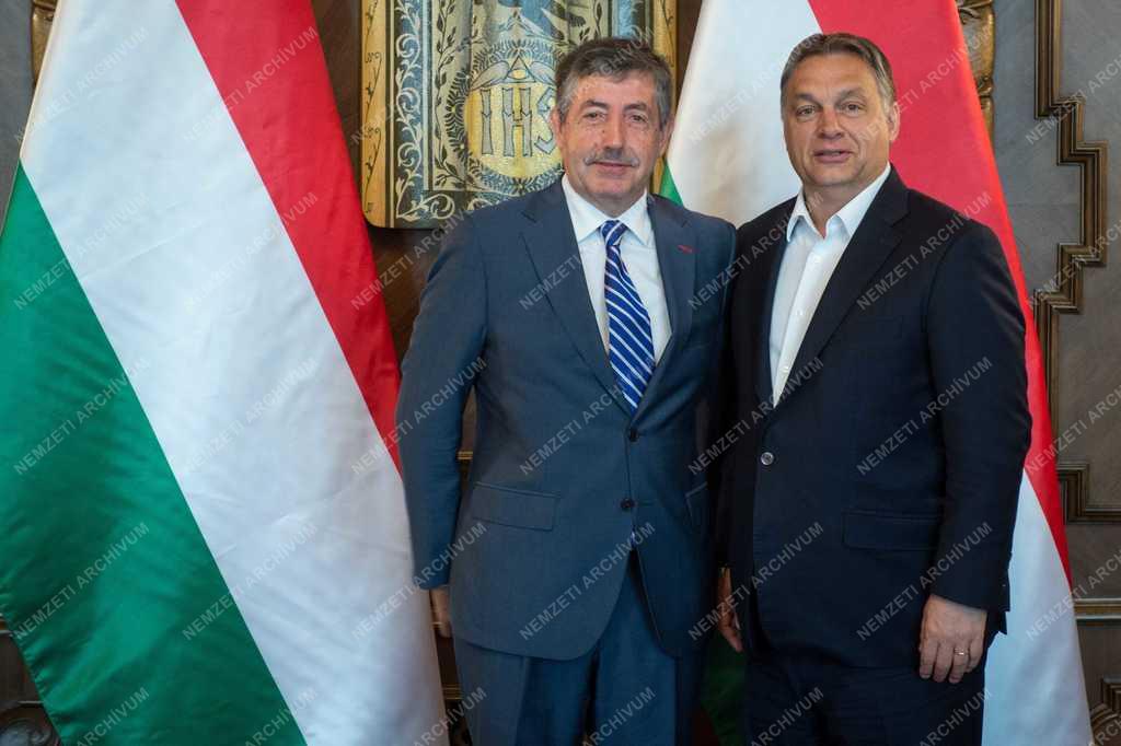 Orbán Viktor a nemzetközi kajak-kenu szövetség vezetőivel tárgyalt