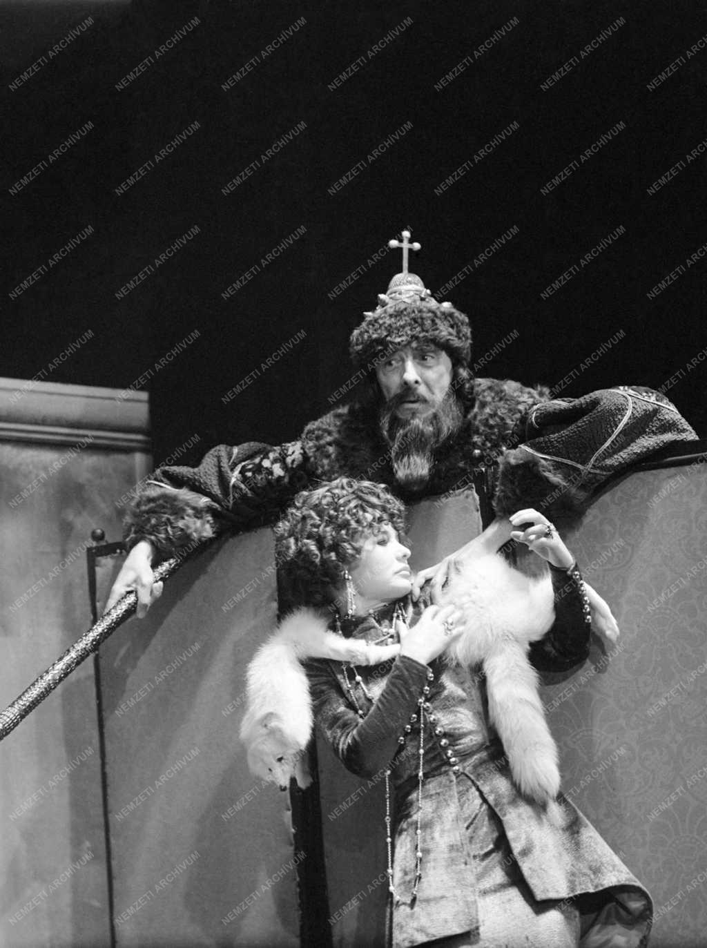 Kultúra - Színház - Mihail Bulgakov: Iván, a rettentő