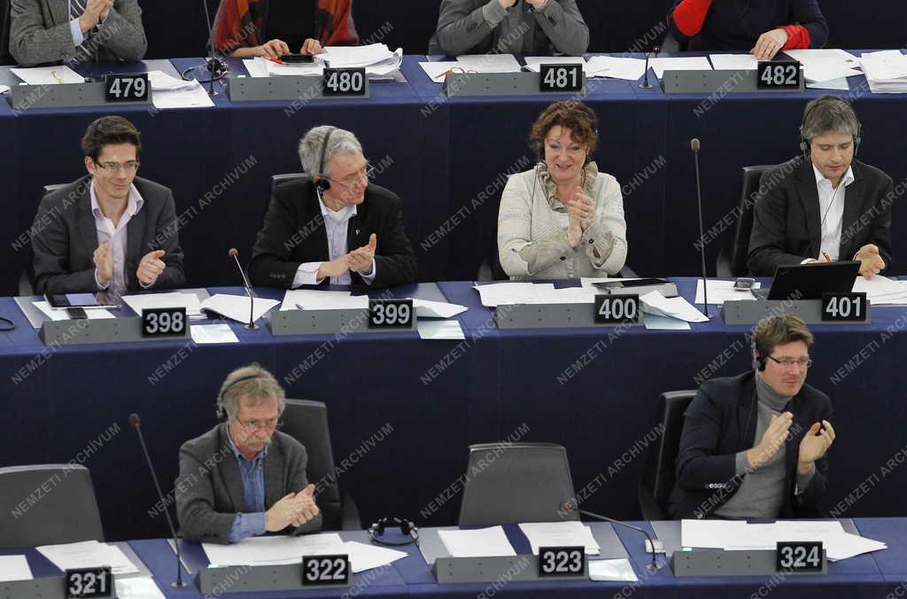 EP - Európai Parlament