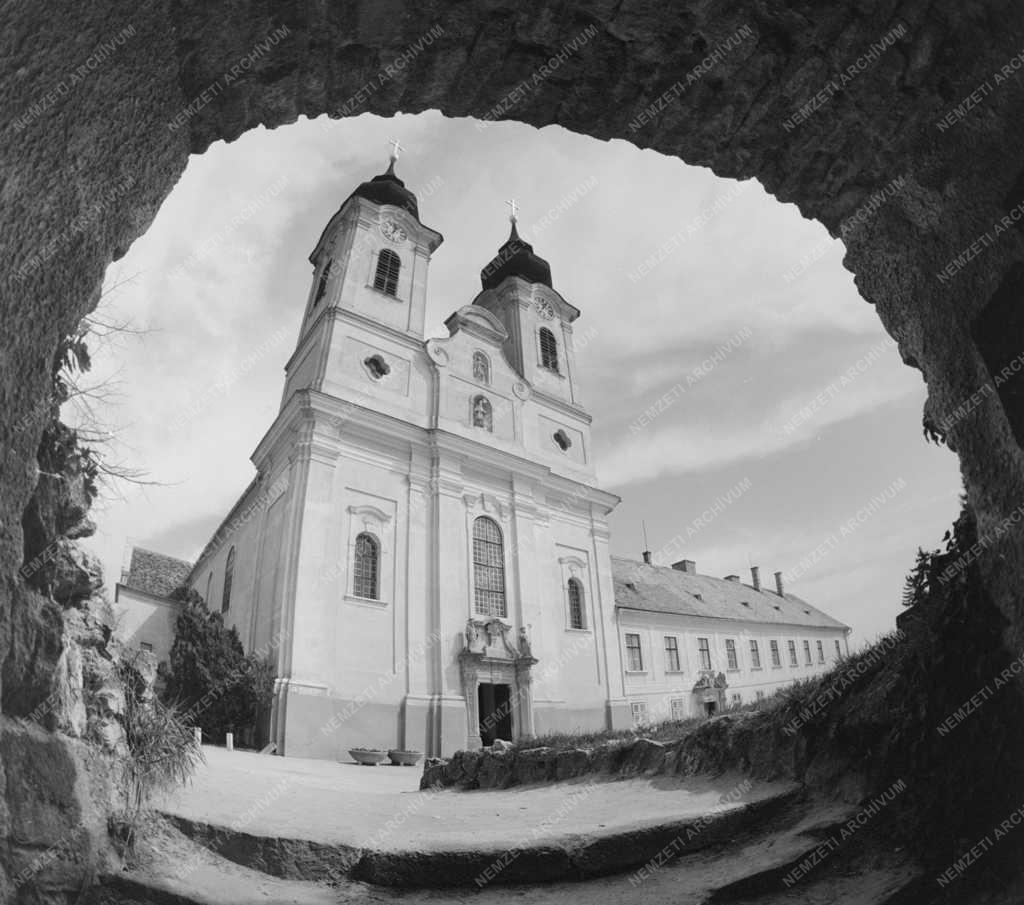 Egyház - Tihanyi apátság