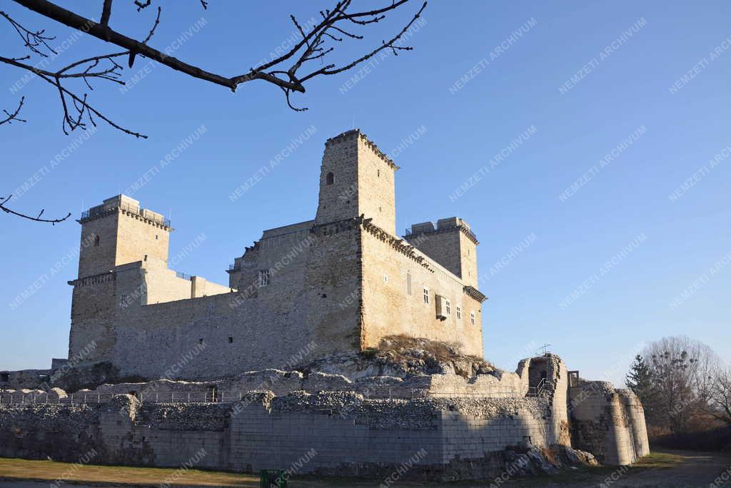 Városkép - Miskolc - A Diósgyőri vár