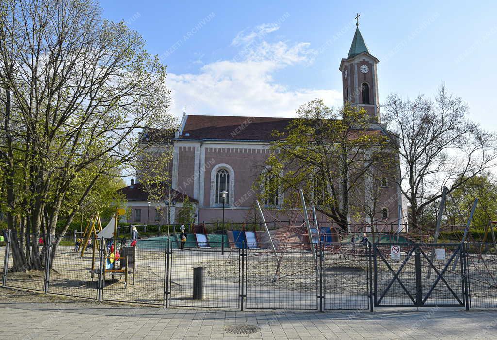 Városkép - Budapest - Csepel - Szent Imre tér