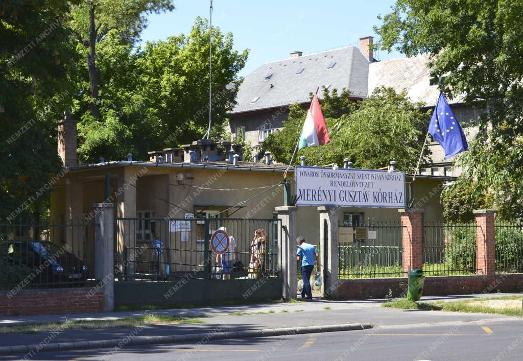 Városkép - Budapest - A Merényi Gusztáv kórház bejárata