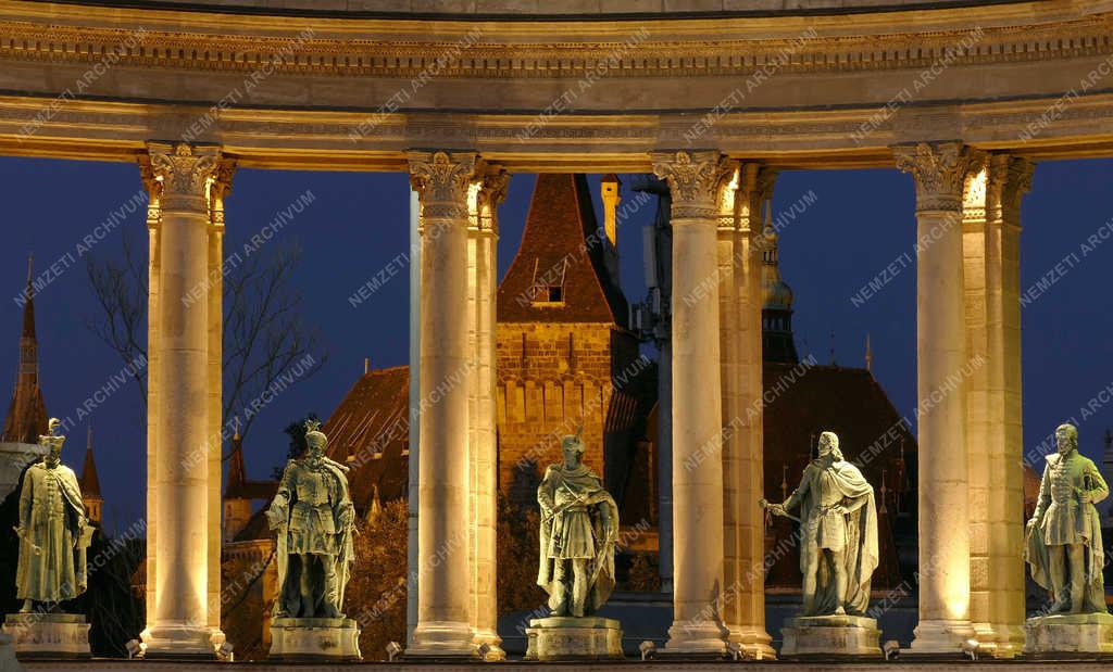 Városkép - Budapest - A Millenniumi emlékmű a Hősök terén