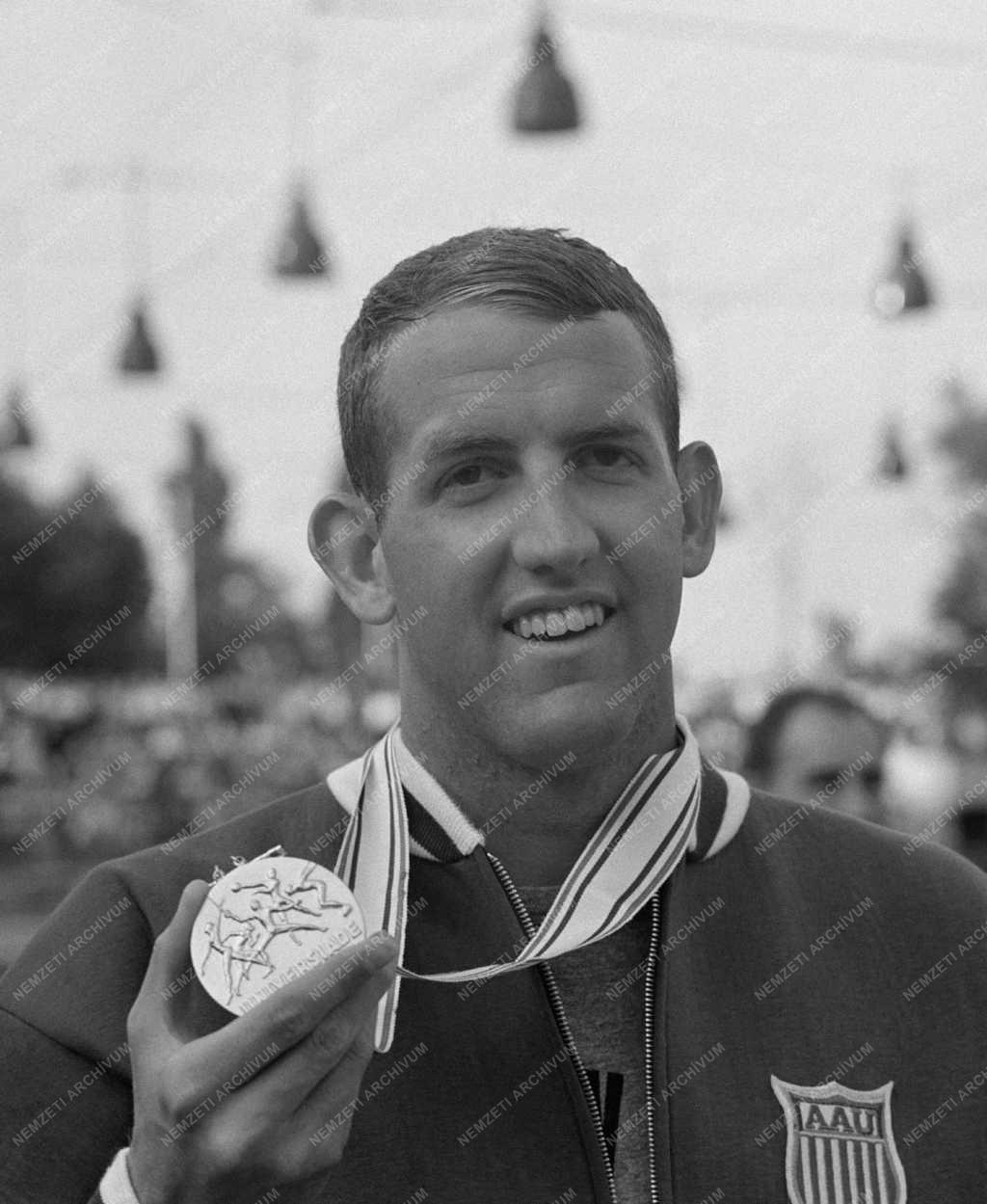 Sport - Az 1965-ös Universiade Budapesten