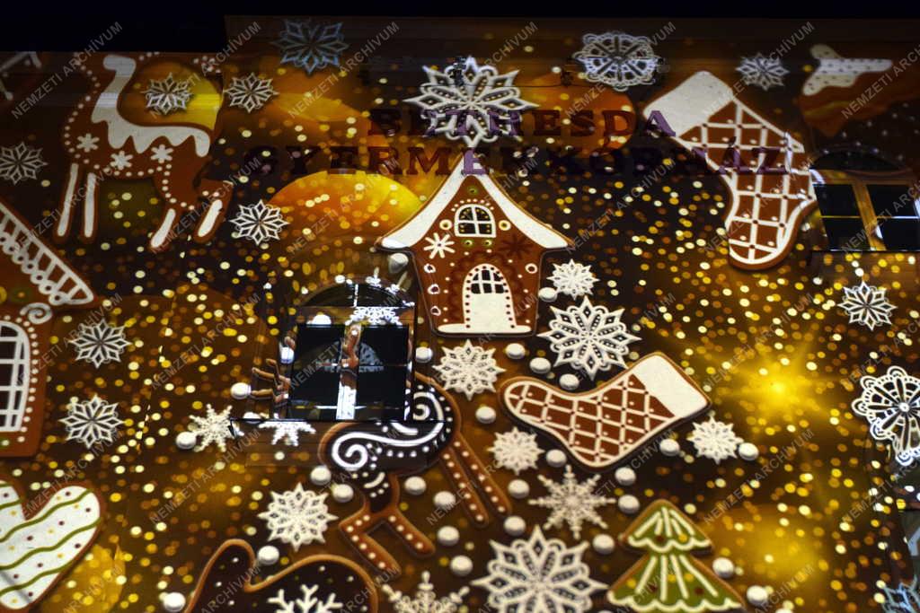 Ünnep - Budapest - Adventi fényfestés a Bethesda Gyermekkórházon