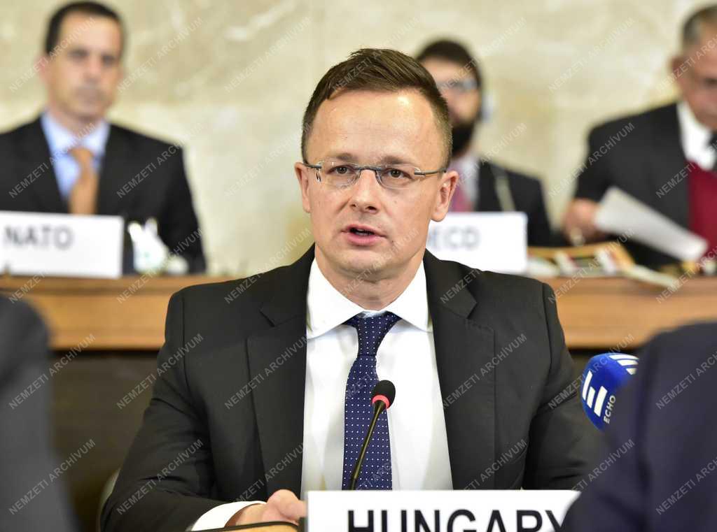 Szijjártó Péter Genfben