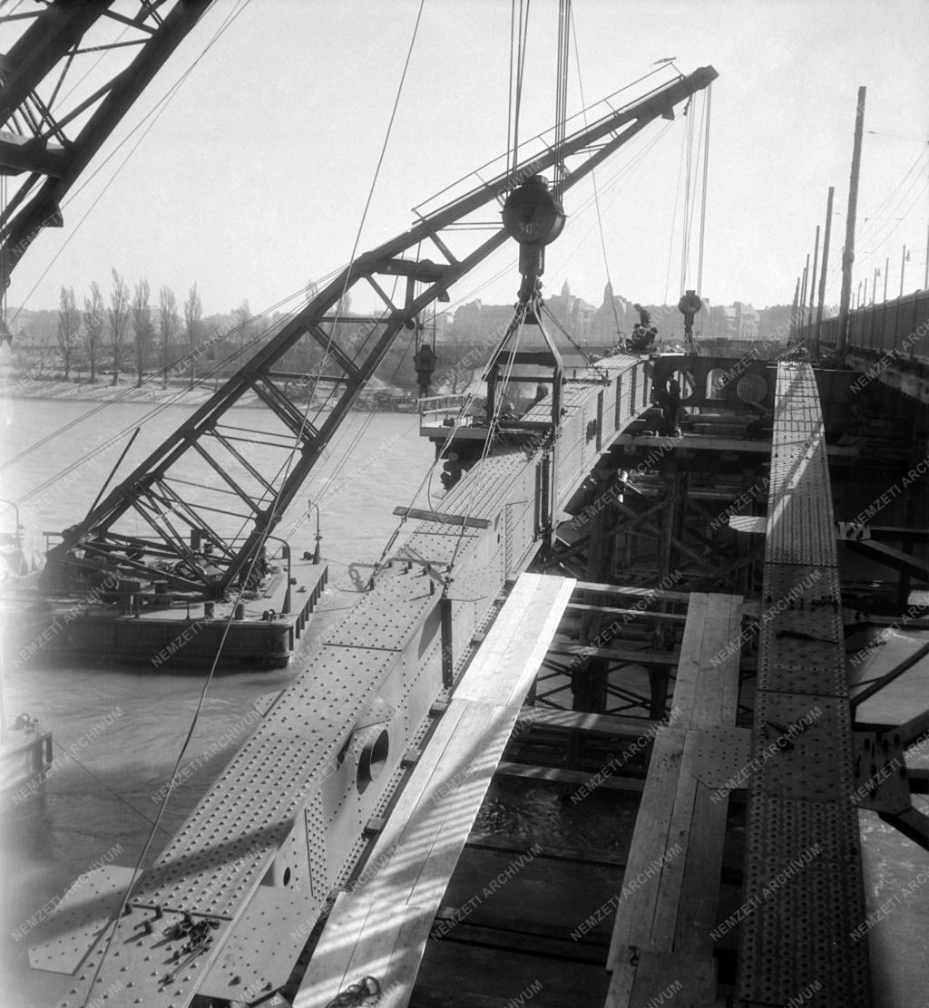 Építőipar - A Margit híd újjáépítése