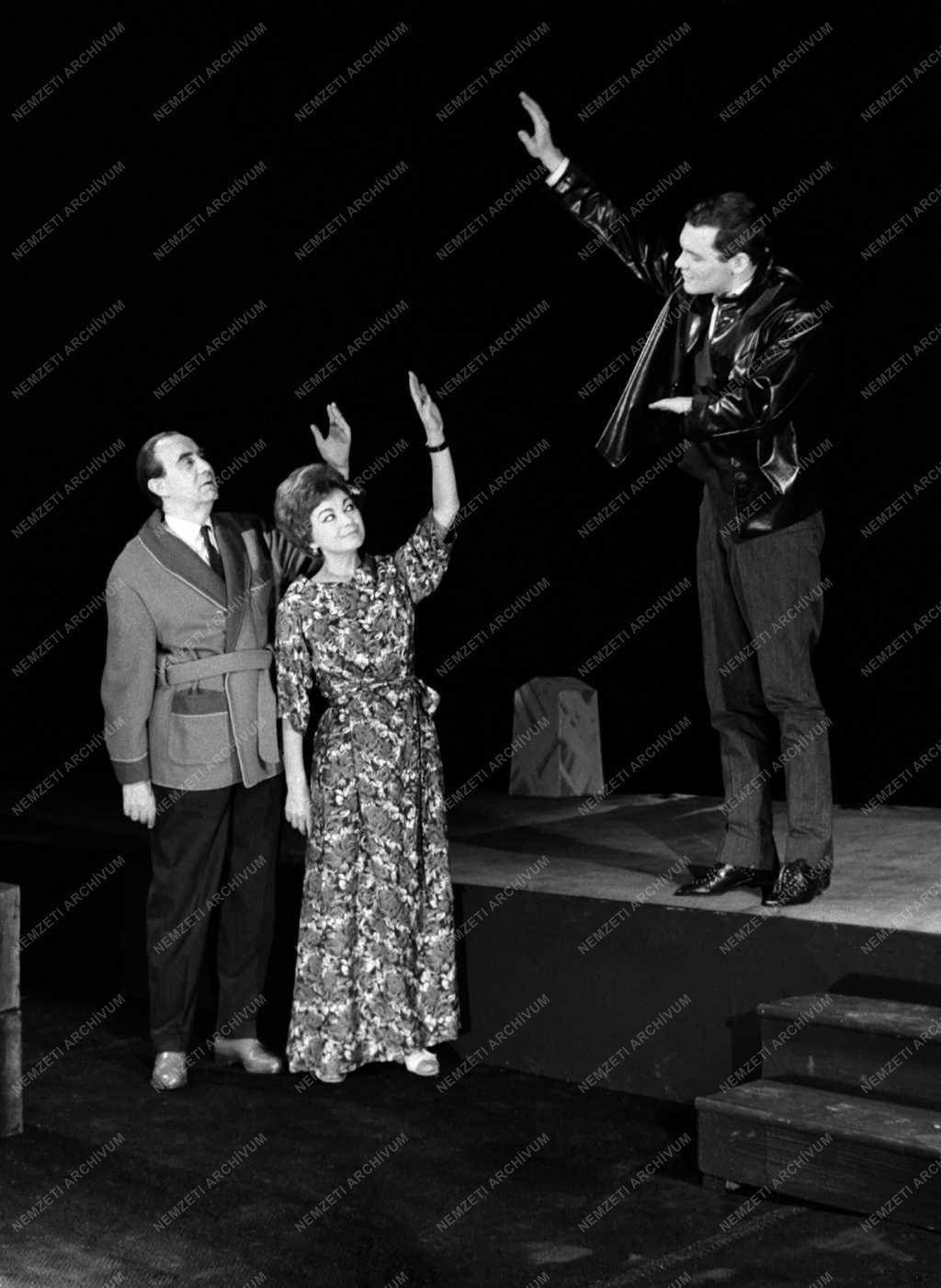 Kultúra - Szegedi Nemzeti Színház - Viktor Rozov: Úton