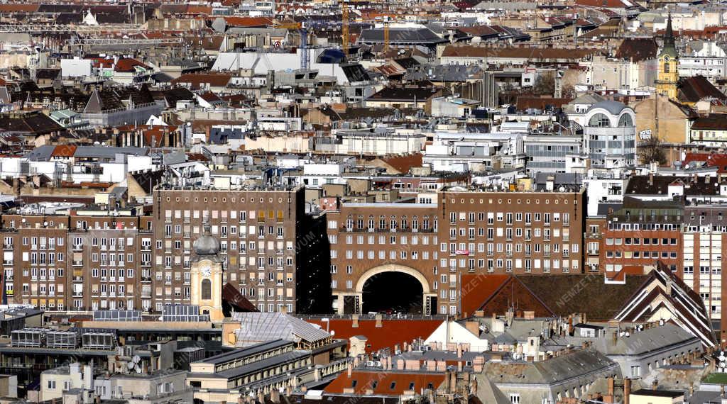 Városkép - Budapest - A Madách tér és környéke