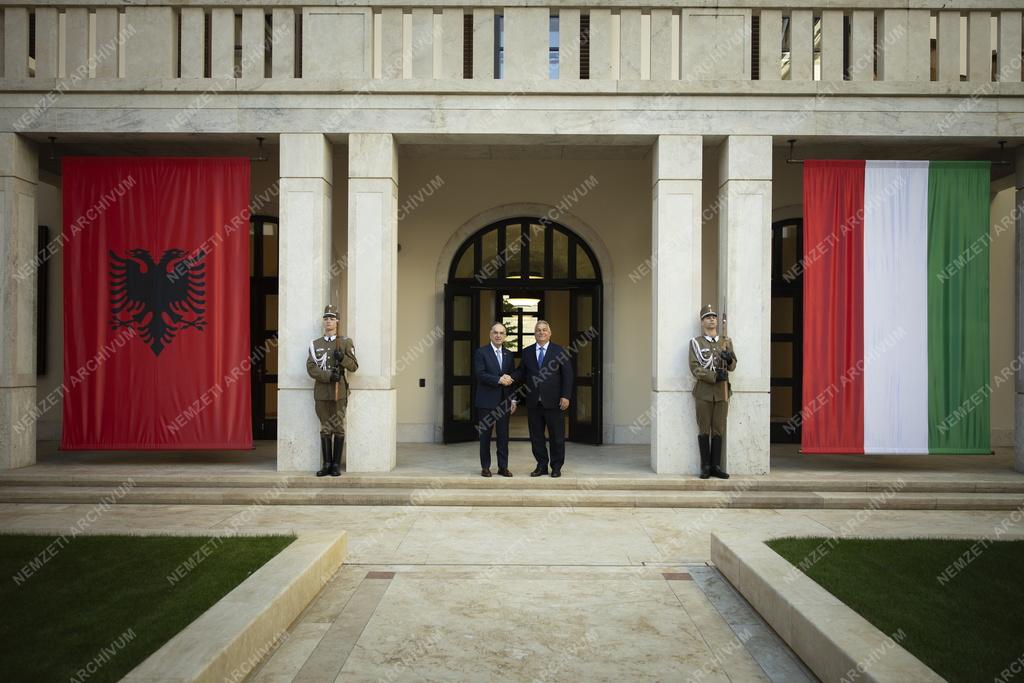 Orbán Viktor fogadta Albánia elnökét