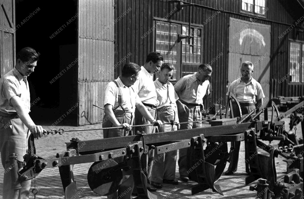 Gazdaság - Termelési értekezlet