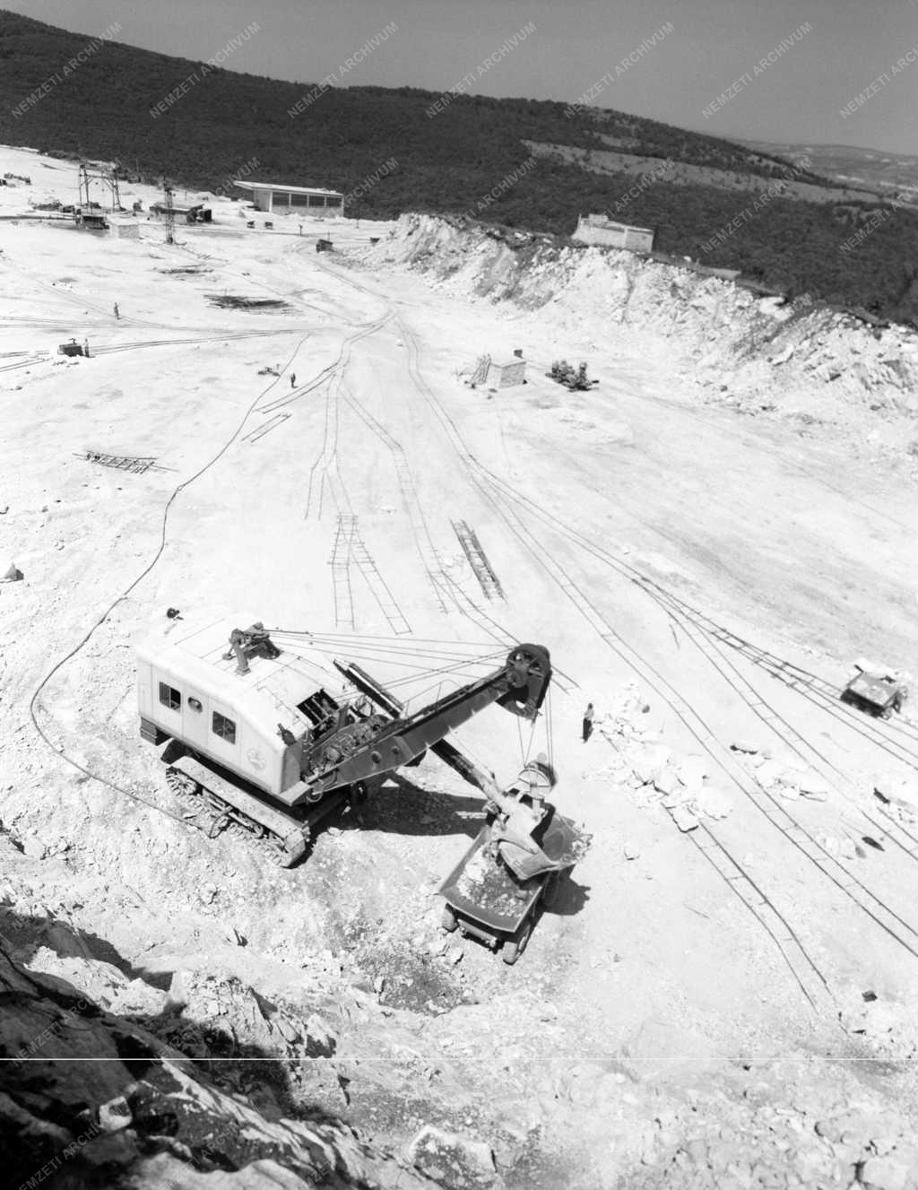 Bányászat - Hejőcsabai Cement- és Mészmű bányája