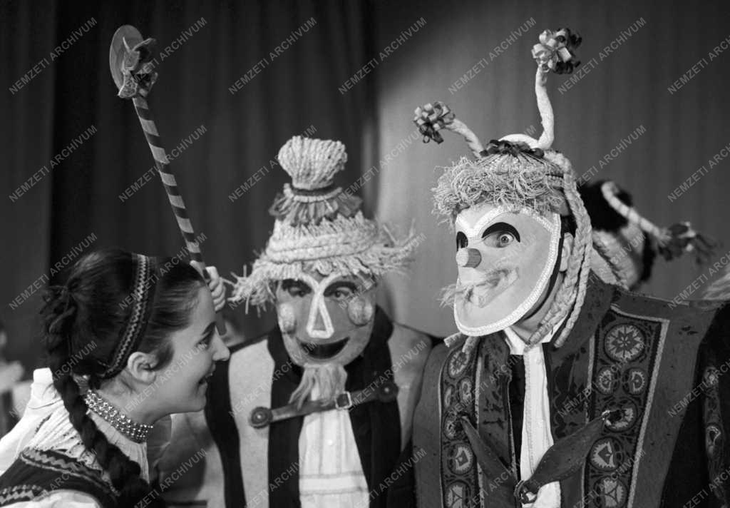 Kultúra - Magyar Állami Népi Együttes