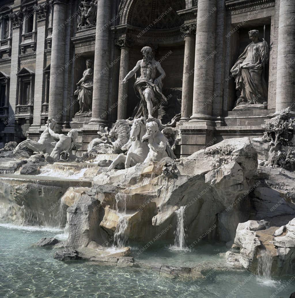 Városkép - Olaszország - Róma - Trevi-kút