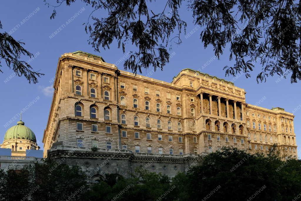 Városkép - Budapest - Budavári Palota F épülete
