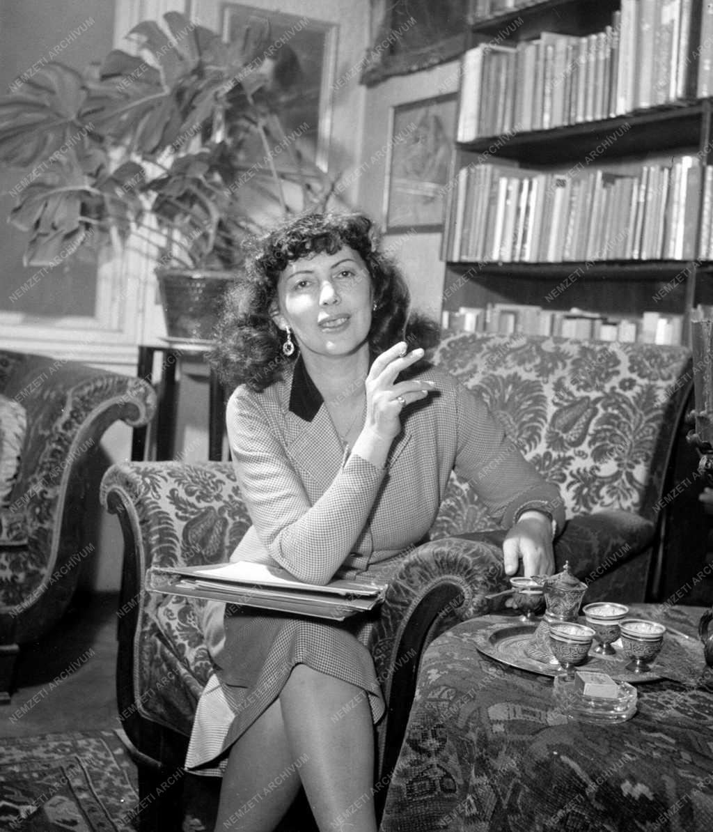 Hajdú Júlia zeneszerző