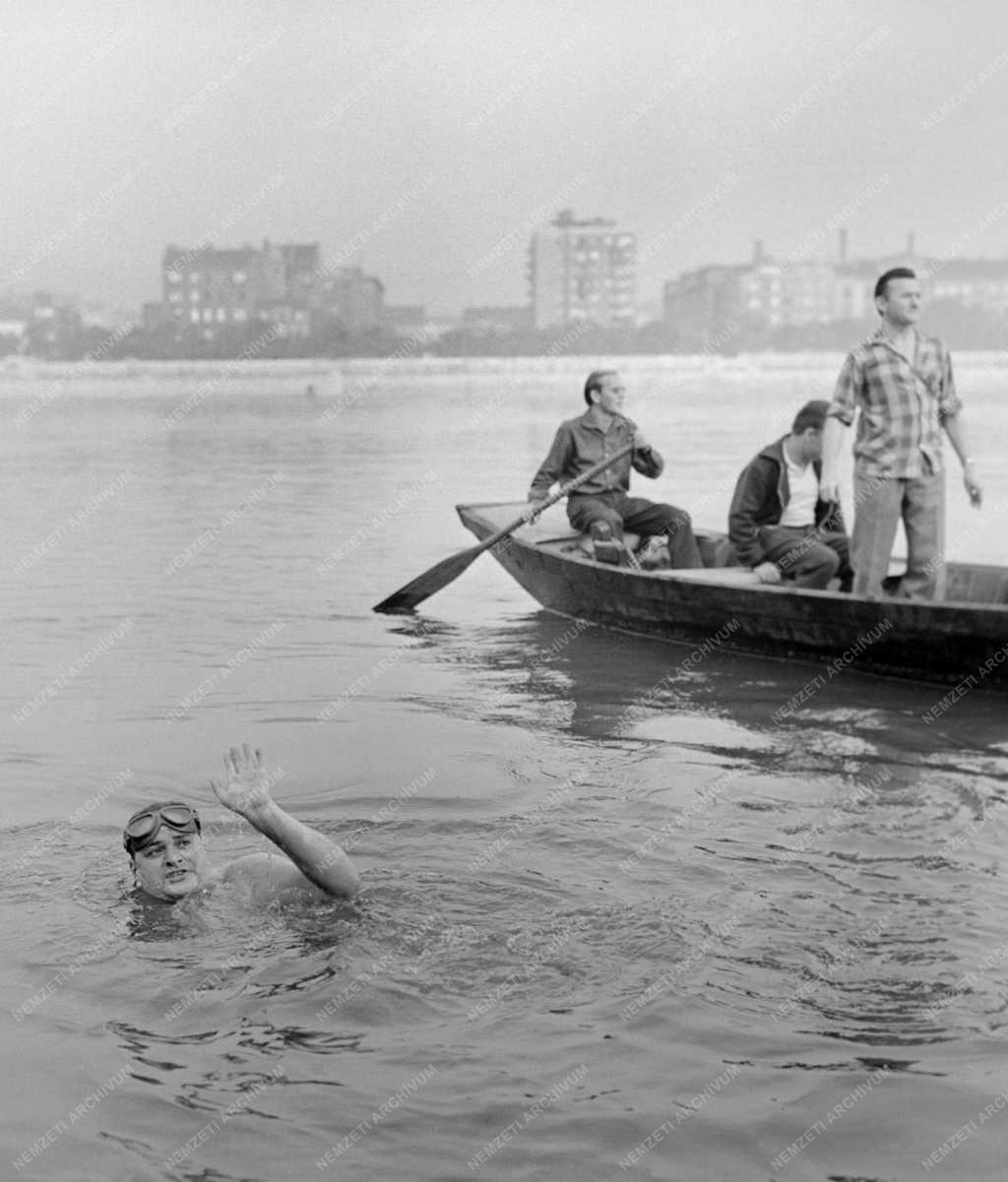 Sport - Távúszás Budapest és Dunaújváros között