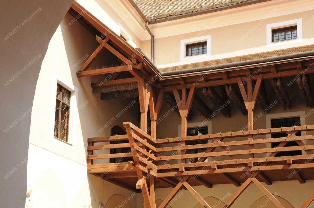 Ozora - Várkastély 