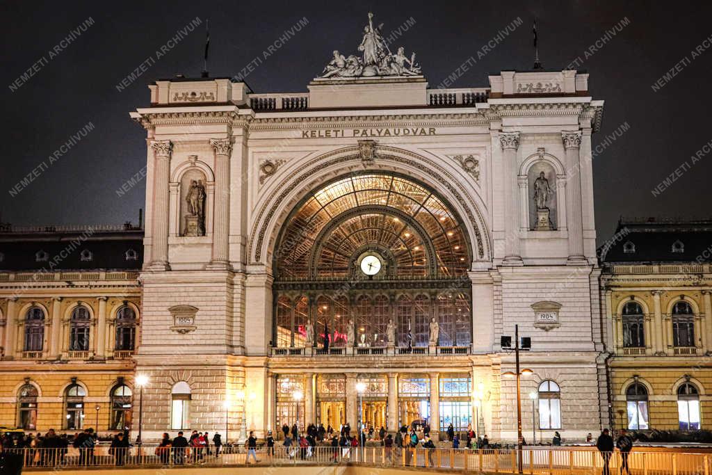 Közlekedés - Budapest - Keleti pályaudvar 