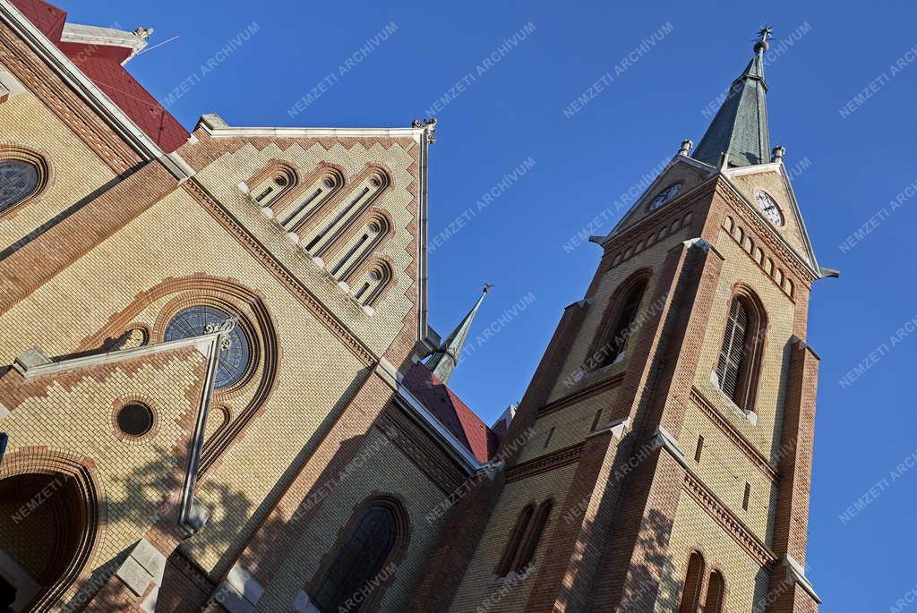 Egyház - Budapest - Kőbányai Református Egyházközség temploma