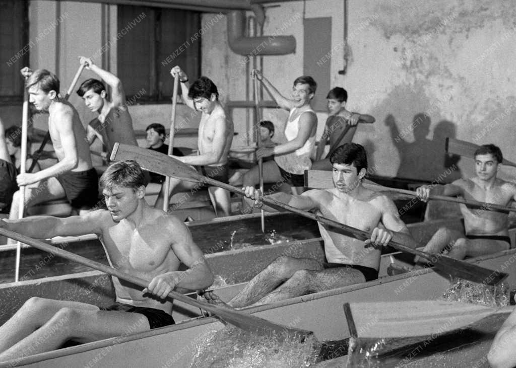 Sport - Oktatás - Központi Sportiskola téli edzése