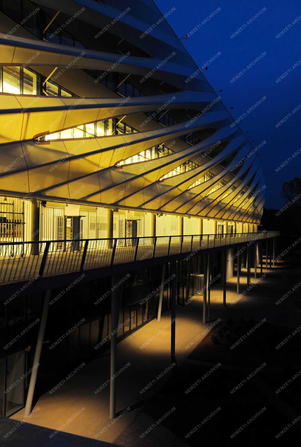 Sportlétesítmény - Debrecen - Elkészült a Nagyerdei Stadion