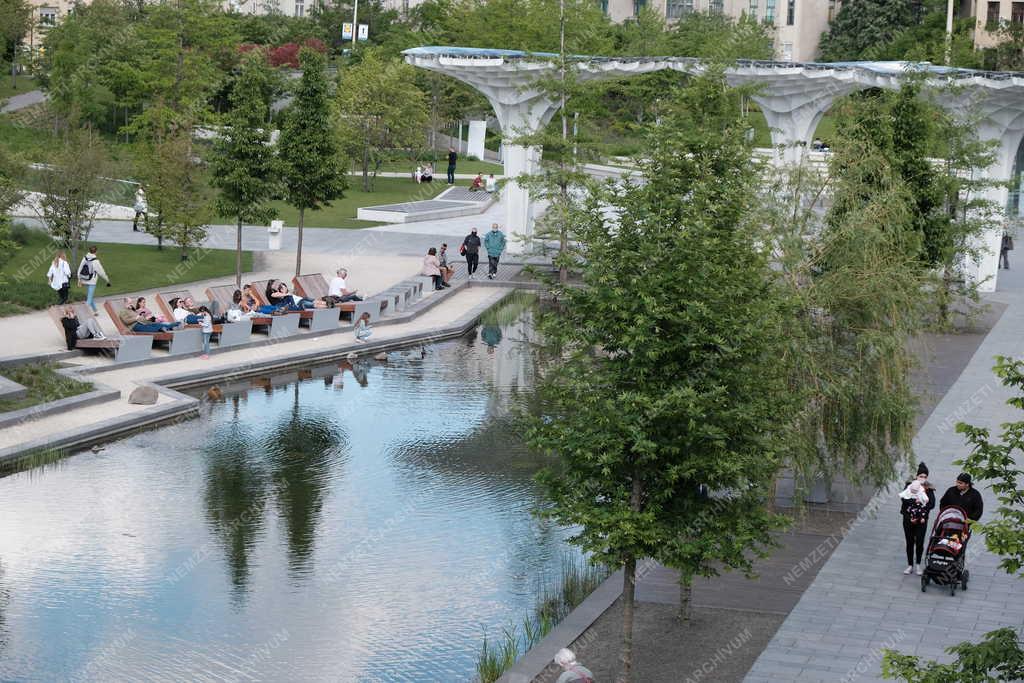 Városkép - Budapest - Millenáris Széllkapu Park
