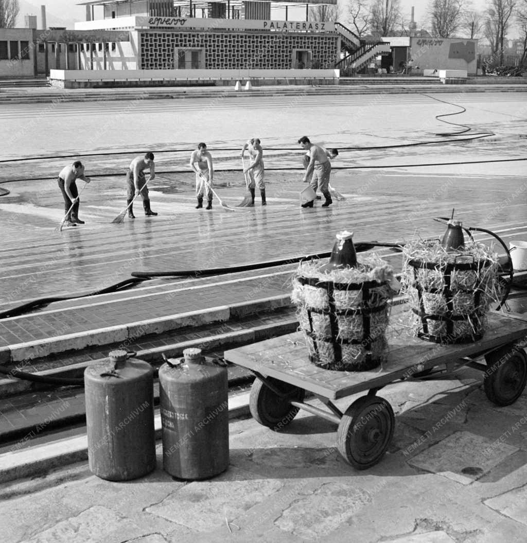 Szabadidő - Palatinus strand