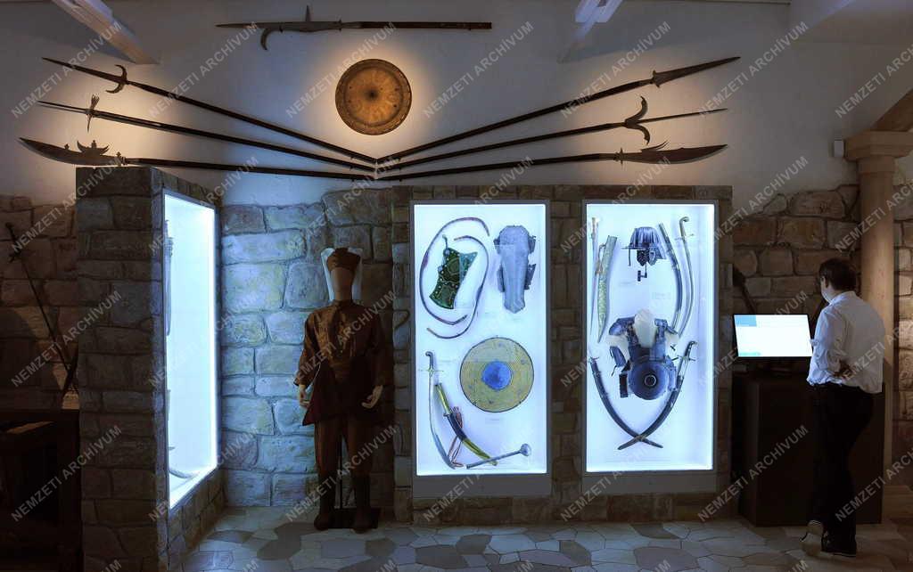 Kultúra - Debrecen - Új állandó kiállítás a Déri Múzeumban