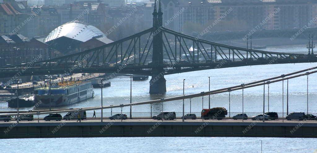 Közlekedés - Budapest - Reggeli csúcsforgalom