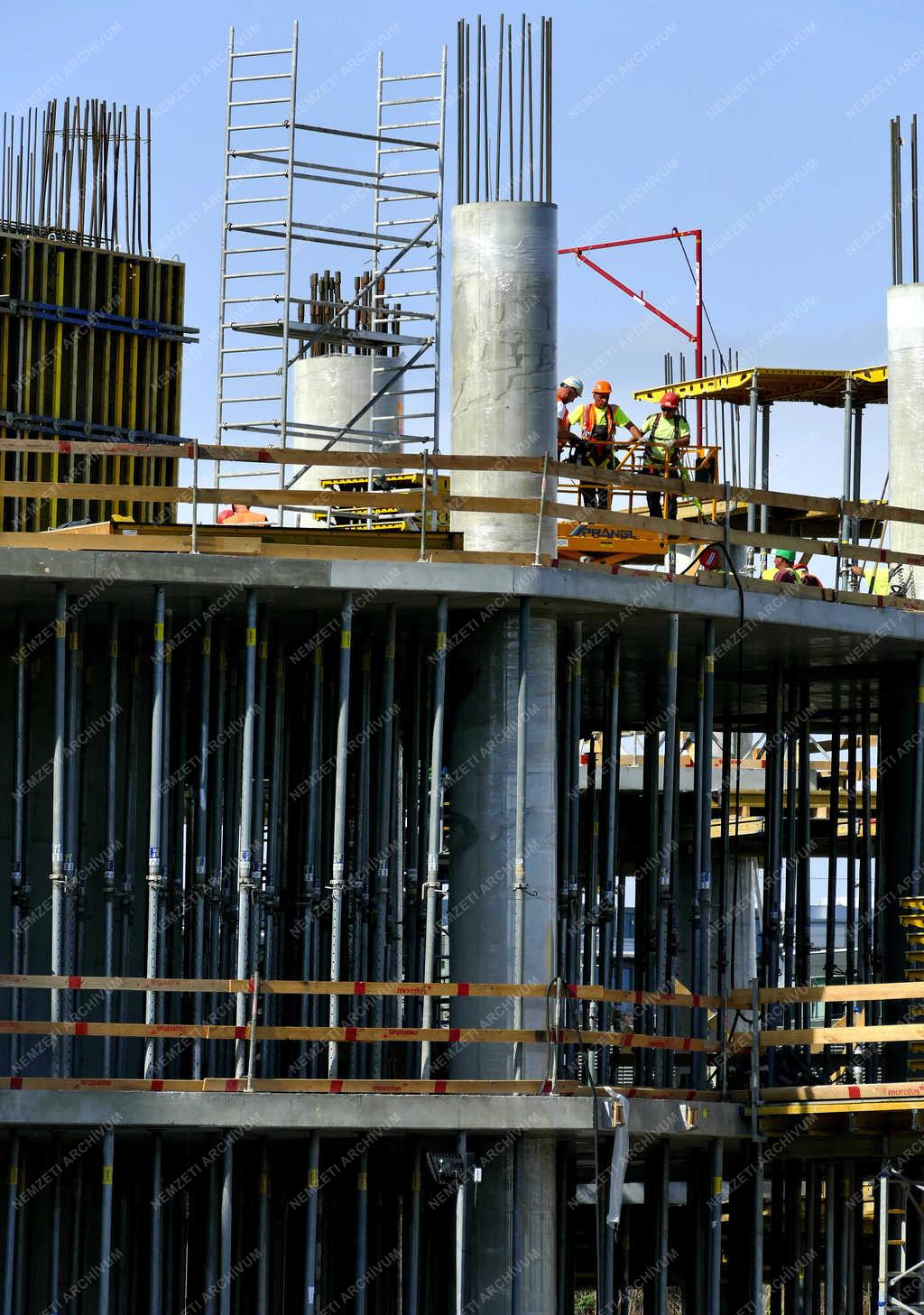 Építőipar - Budapest - A BudaPart GATE építése