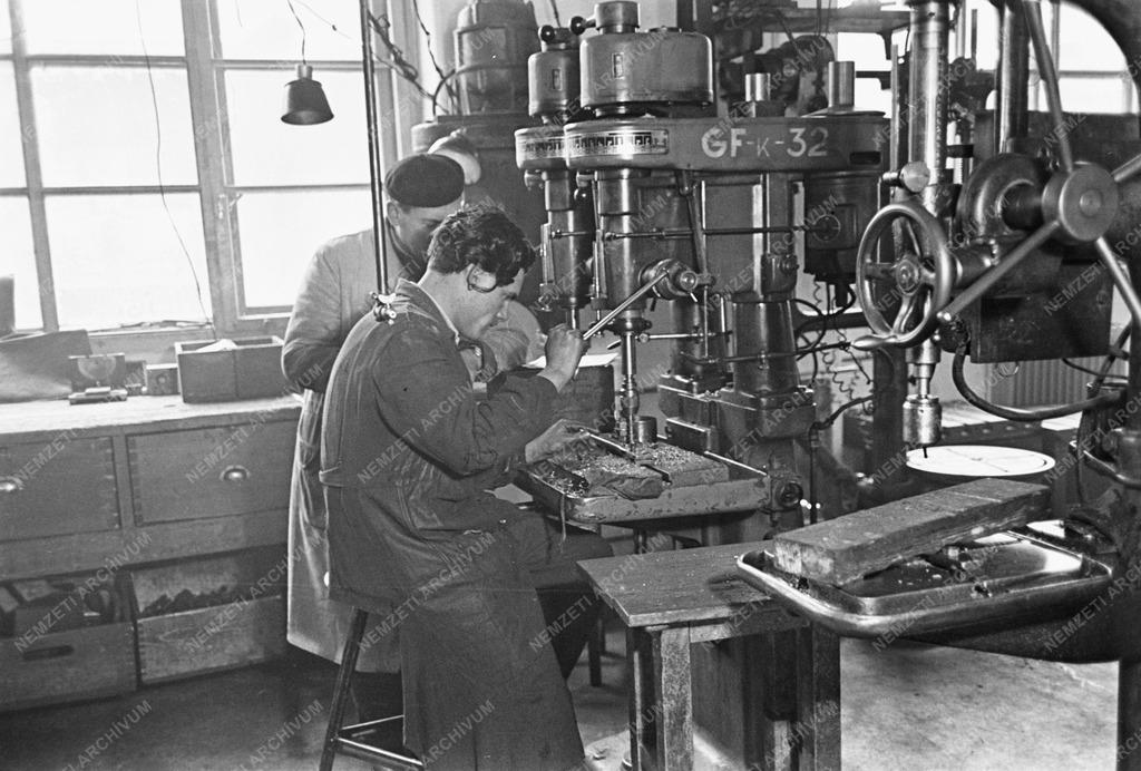 Ipar - Csonka Gépgyár