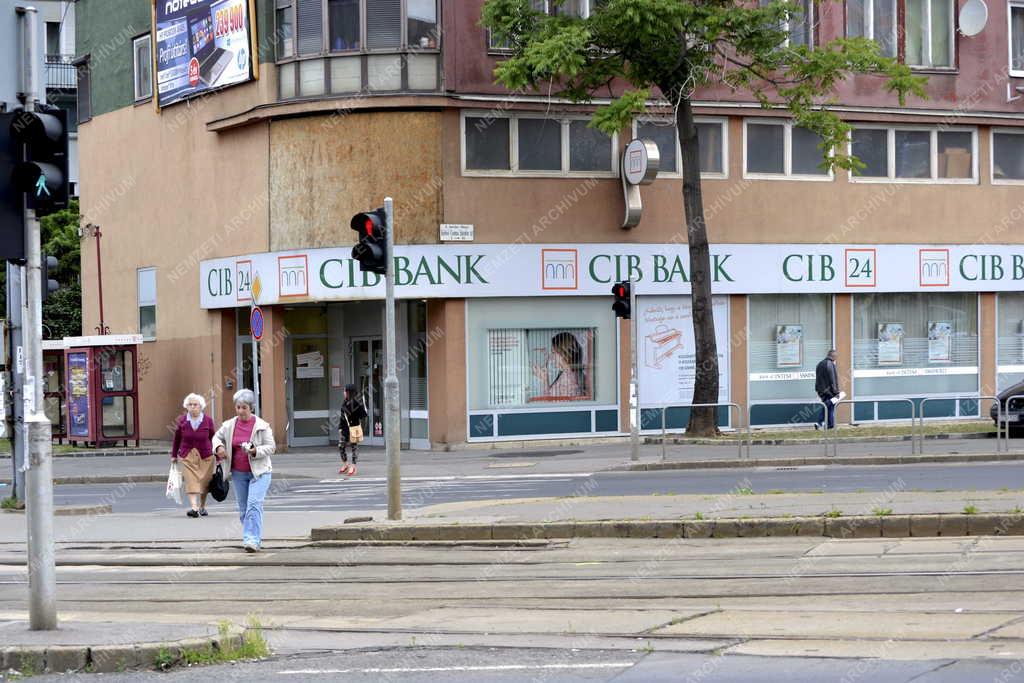 Városkép - Budapest - CIB bankfiók