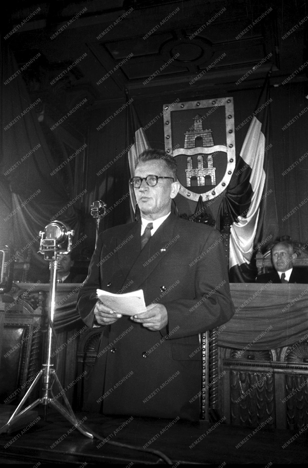 Belpolitika - A budapesti polgármester beiktatása