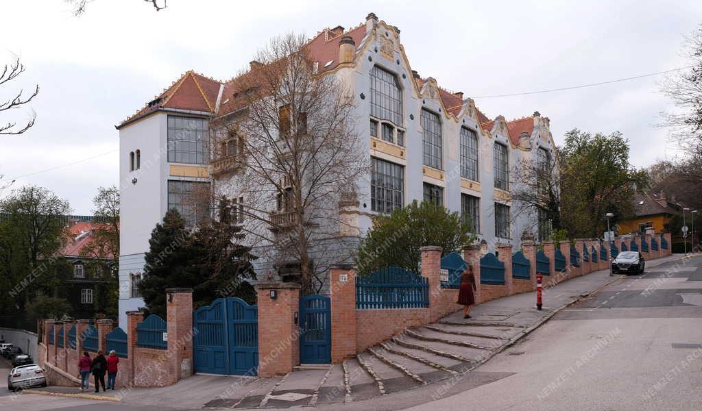 Városkép - Gellért-hegyi Műteremház