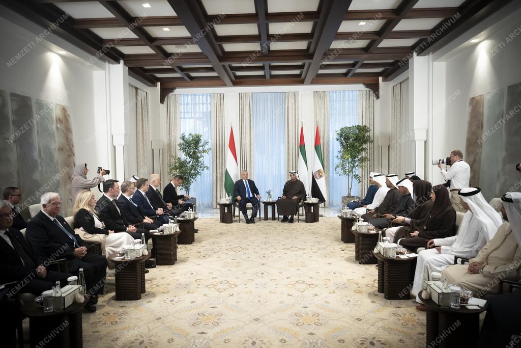 Orbán Viktor az Egyesült Arab Emírségekben
