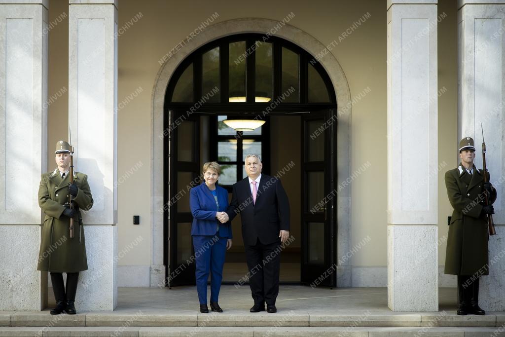 Orbán Viktor fogadta a svájci elnököt