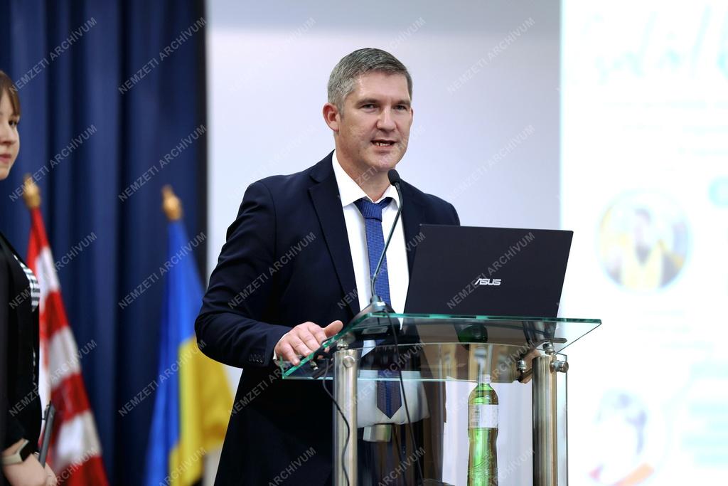 Kárpát-medencei Családok Konferencia Beregszászon