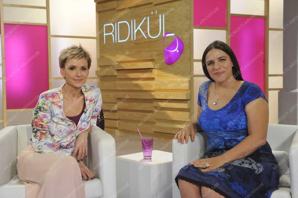 Televízió - Ridikül című női beszélgetős műsor