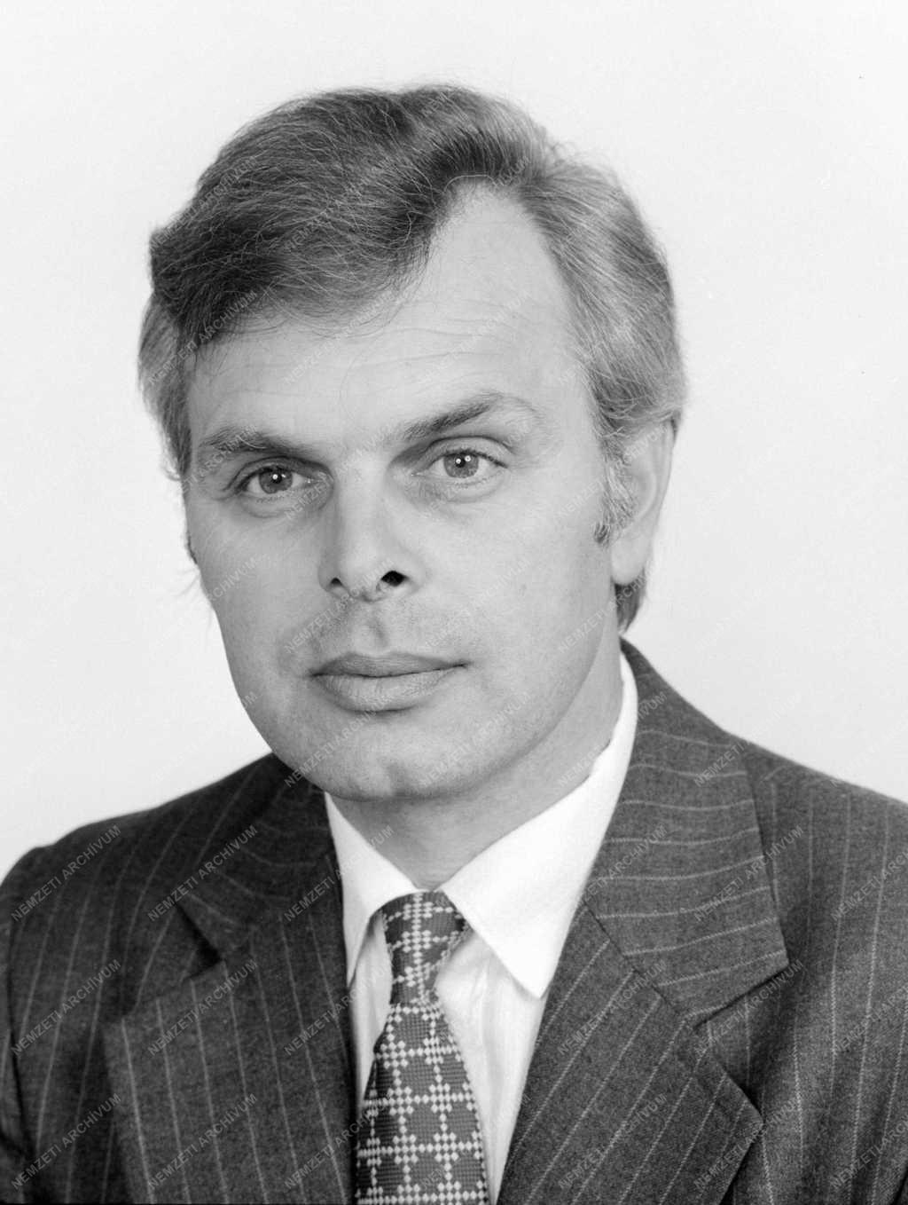 Belpolitika - Budapesti képviselőjelöltek