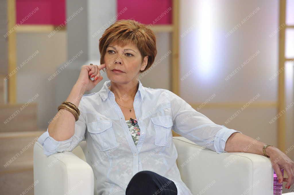 Televízió - Ridikül című női beszélgetős műsor