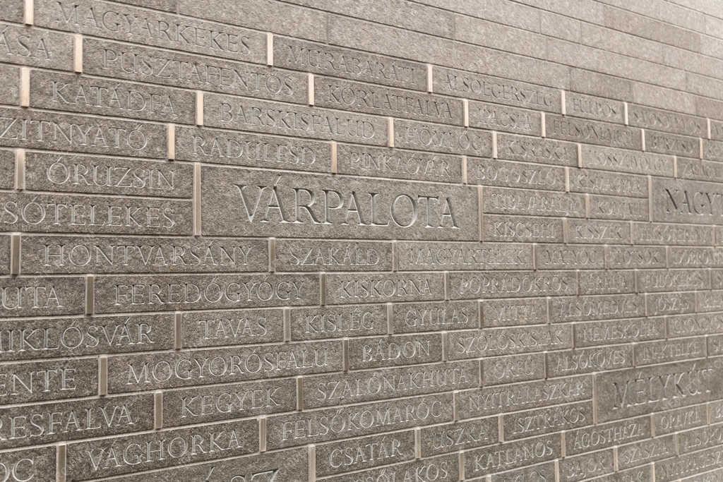 Emlékmű - Budapest - Nemzeti Összetartozás Emlékműve